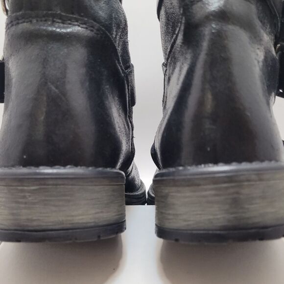 Women's Steve Madden Black Buckle Ankle Boots, Size 7 EUC! - Picture 4 of 8